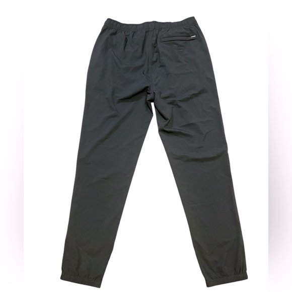 Vuori Men's Elastic Waist Pant | Grey | Size: M - Picture 2 of 4